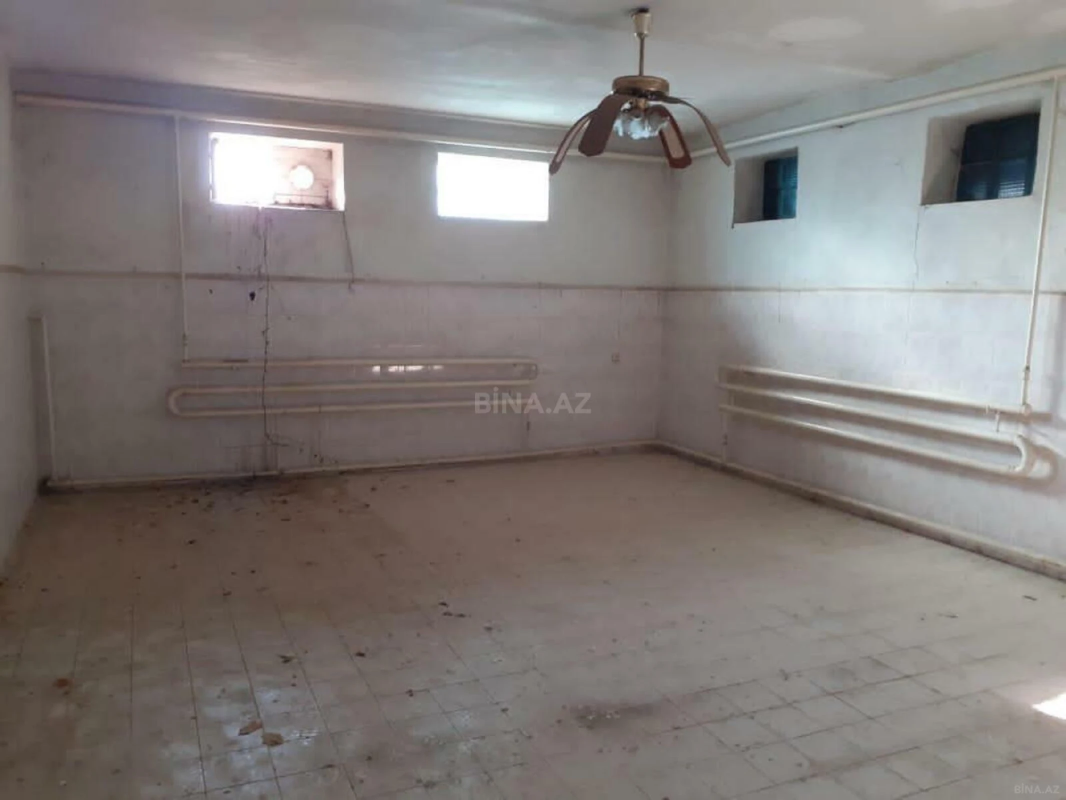 Satılır obyekt 1200 m²