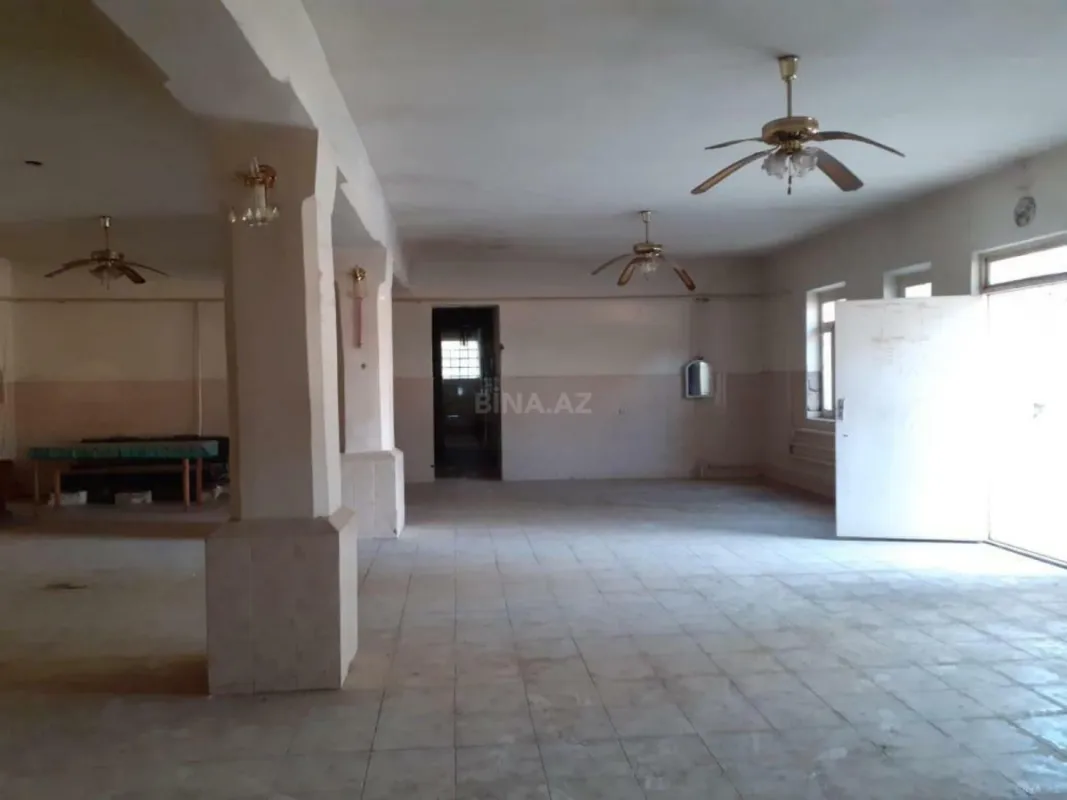 Satılır obyekt 1200 m²