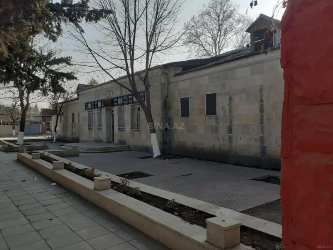 Satılır obyekt 1200 m²