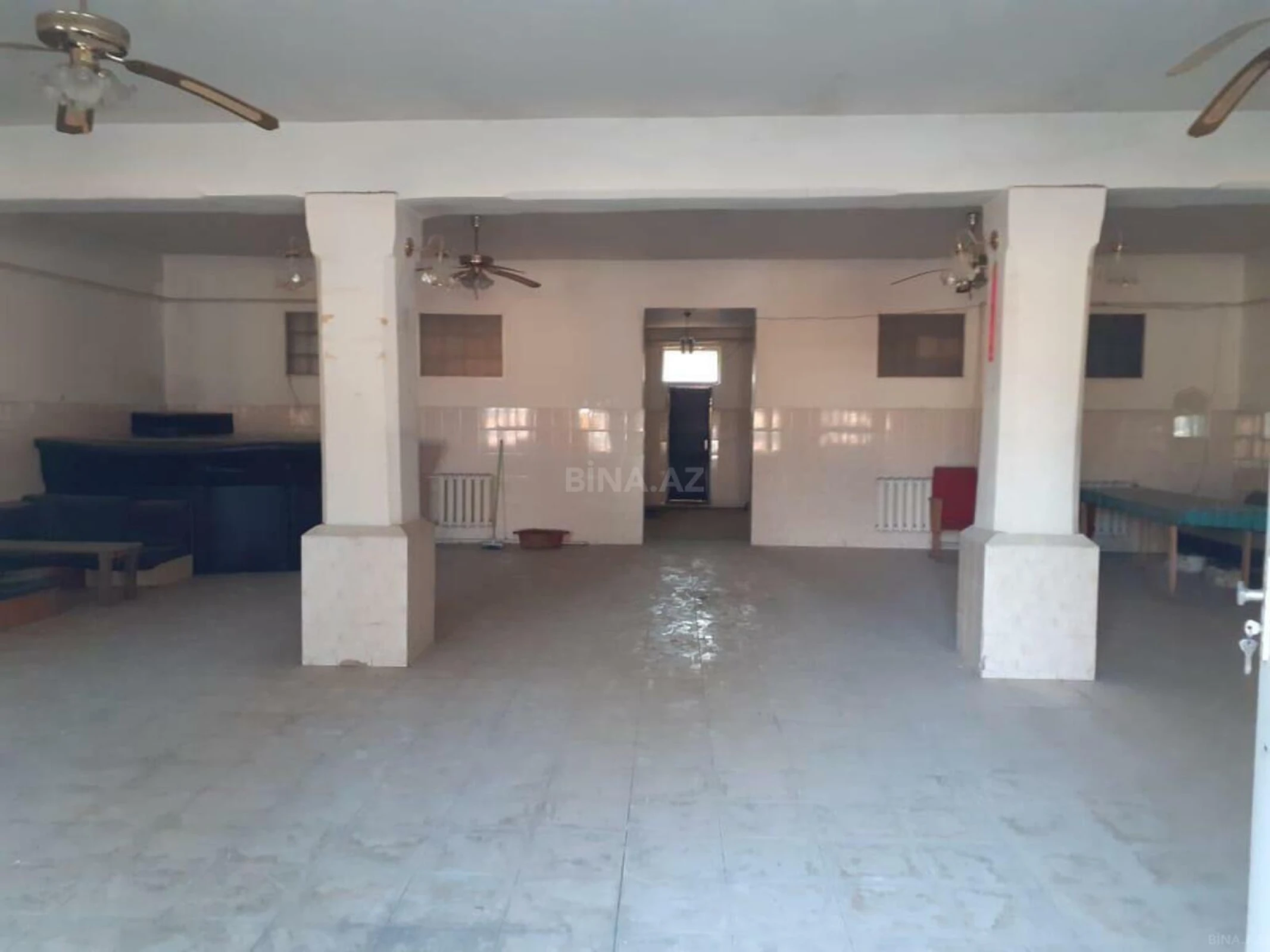 Satılır obyekt 1200 m²