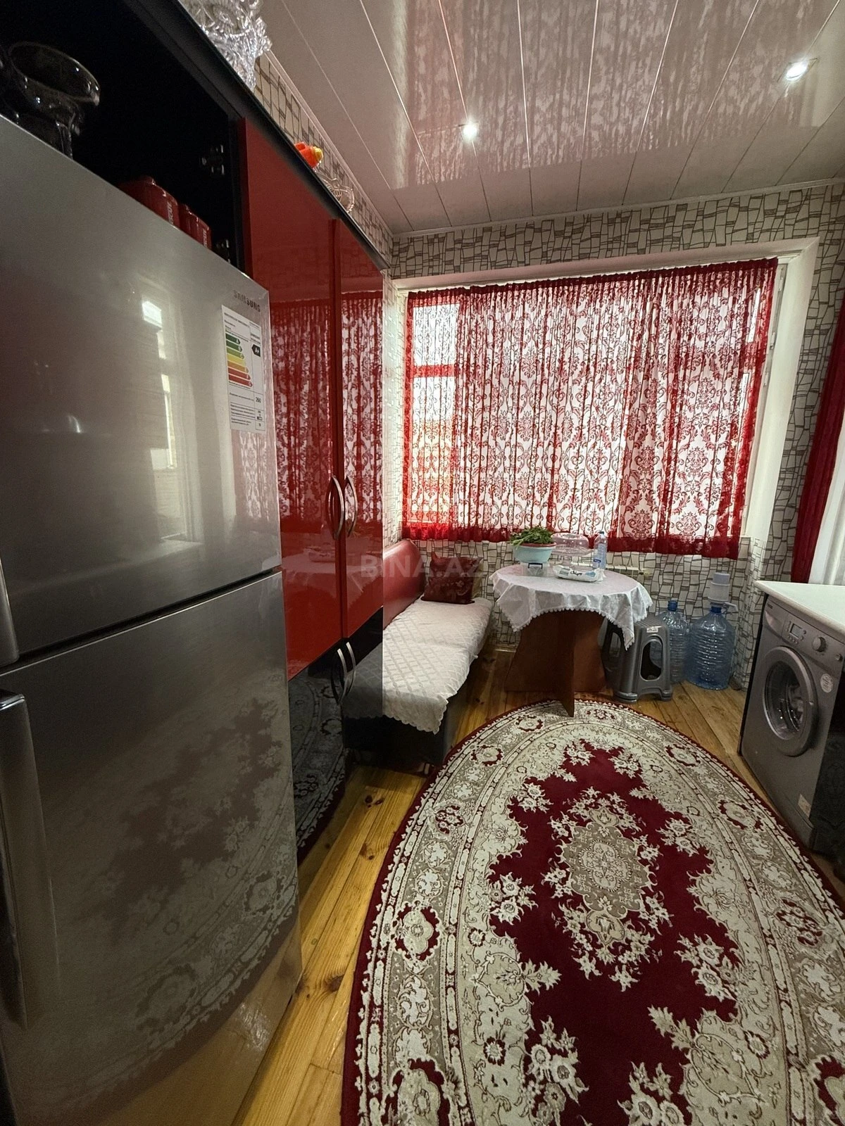 Satılır 2 otaqlı mənzil 58 m²