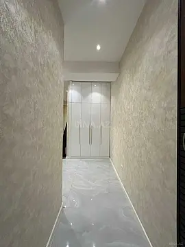 Satılır 2 otaqlı mənzil 81 m²