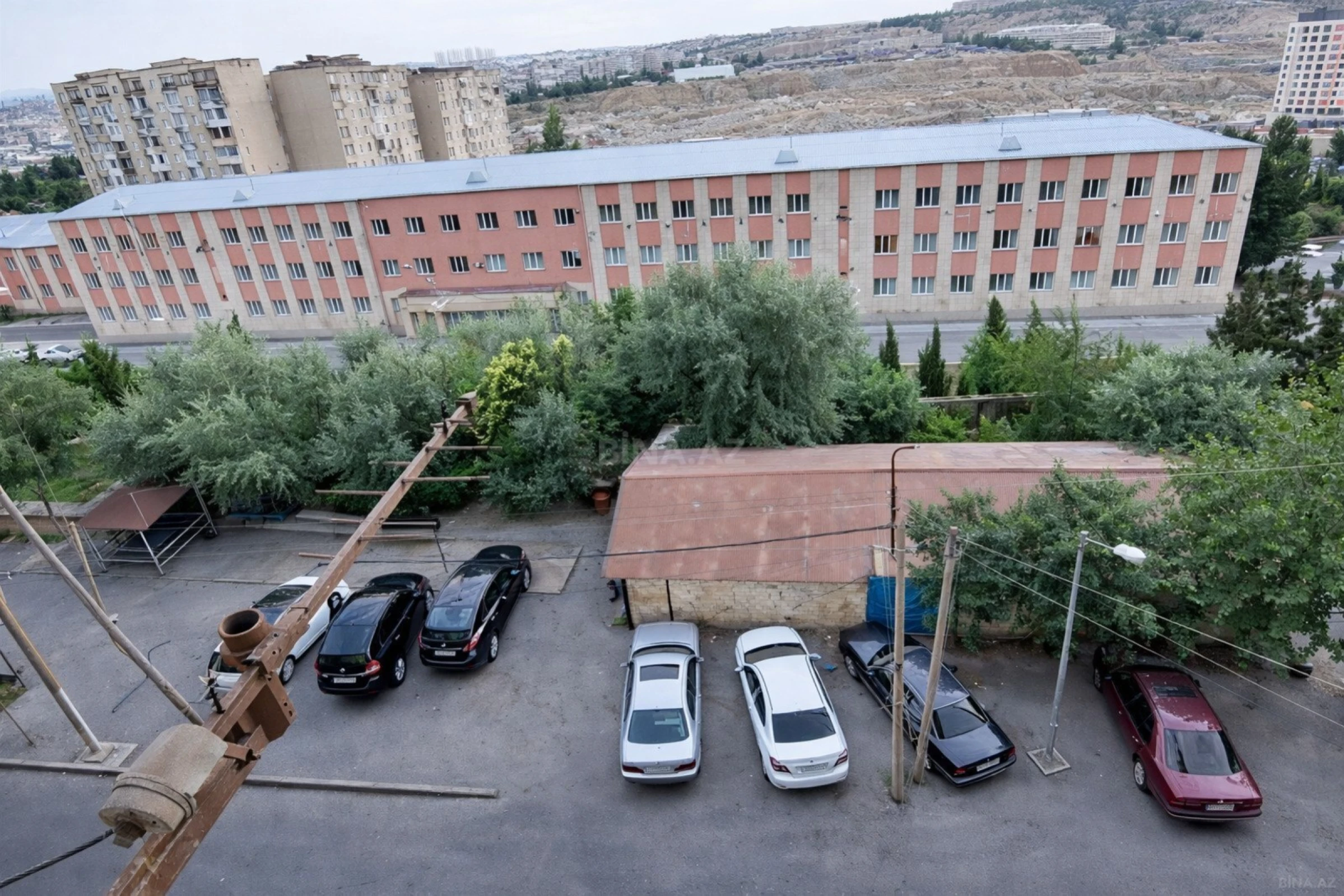 Satılır 4 otaqlı mənzil 85 m²