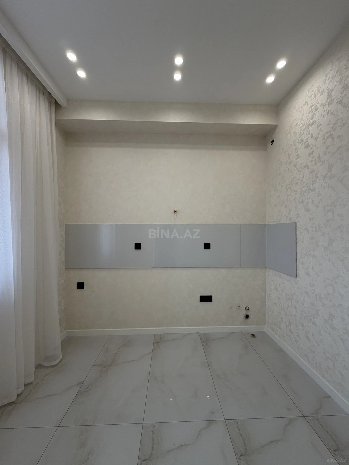 Satılır 2 otaqlı mənzil 60 m²