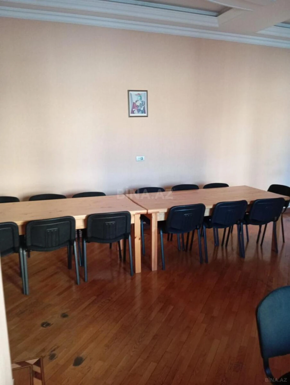 Kirayə verilir 5 otaqlı ofis 300 m²