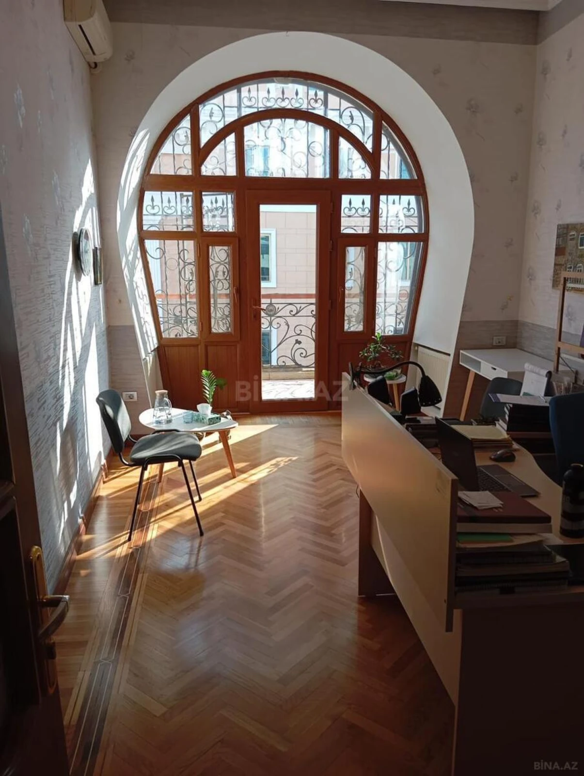 Kirayə verilir 5 otaqlı ofis 300 m²