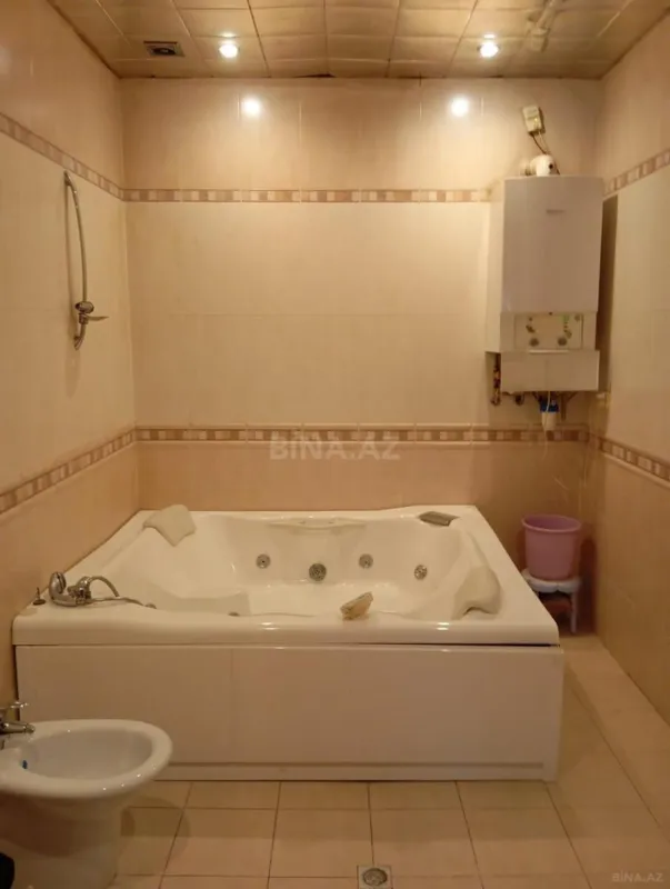 Kirayə verilir 5 otaqlı ofis 300 m²