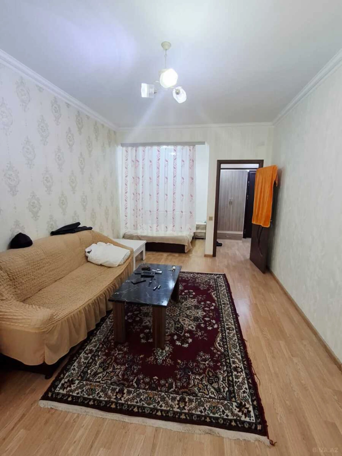 Kirayə verilir 2 otaqlı mənzil 70 m²