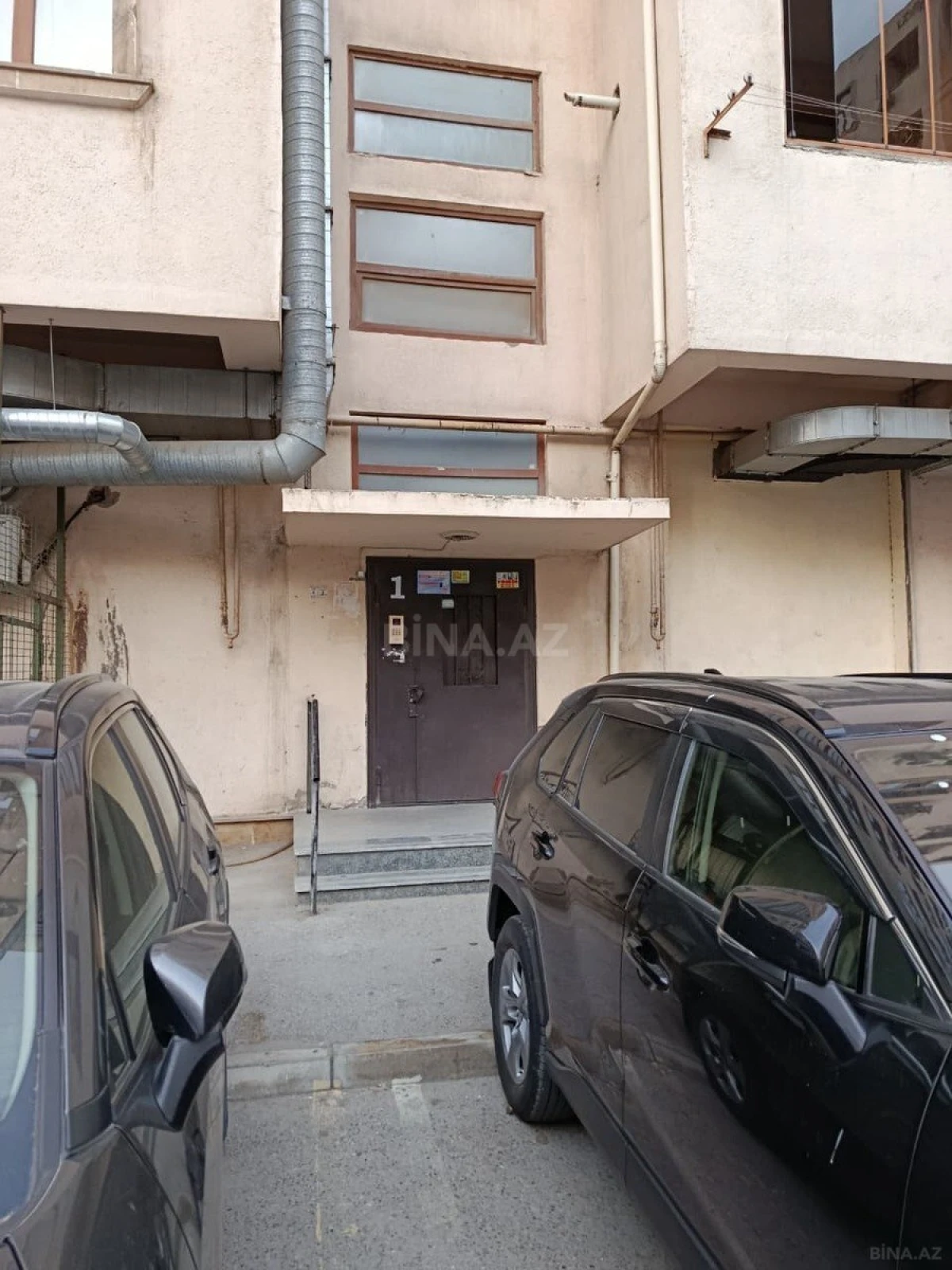 Kirayə verilir 3 otaqlı mənzil 120 m²