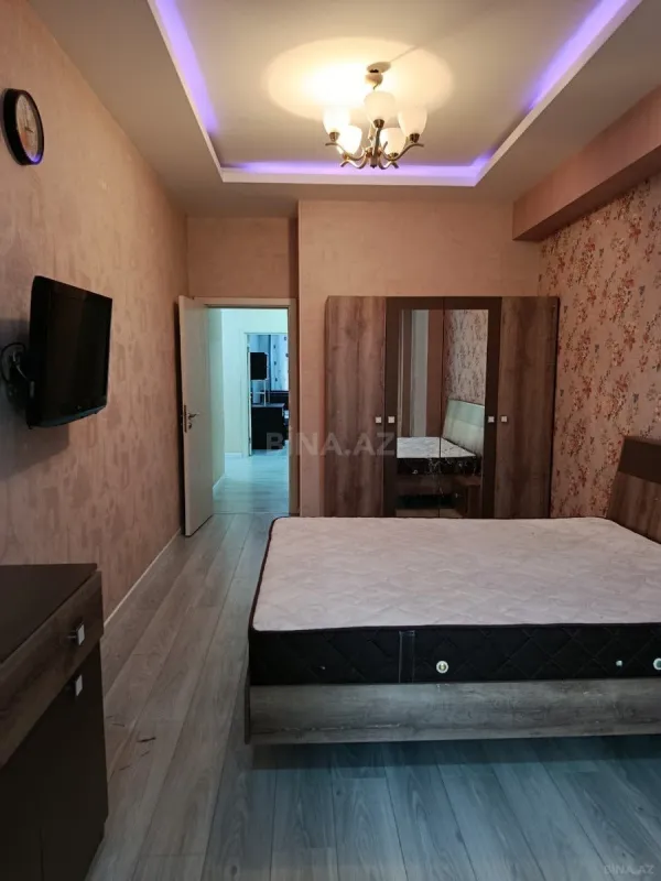 Kirayə verilir 3 otaqlı mənzil 120 m²