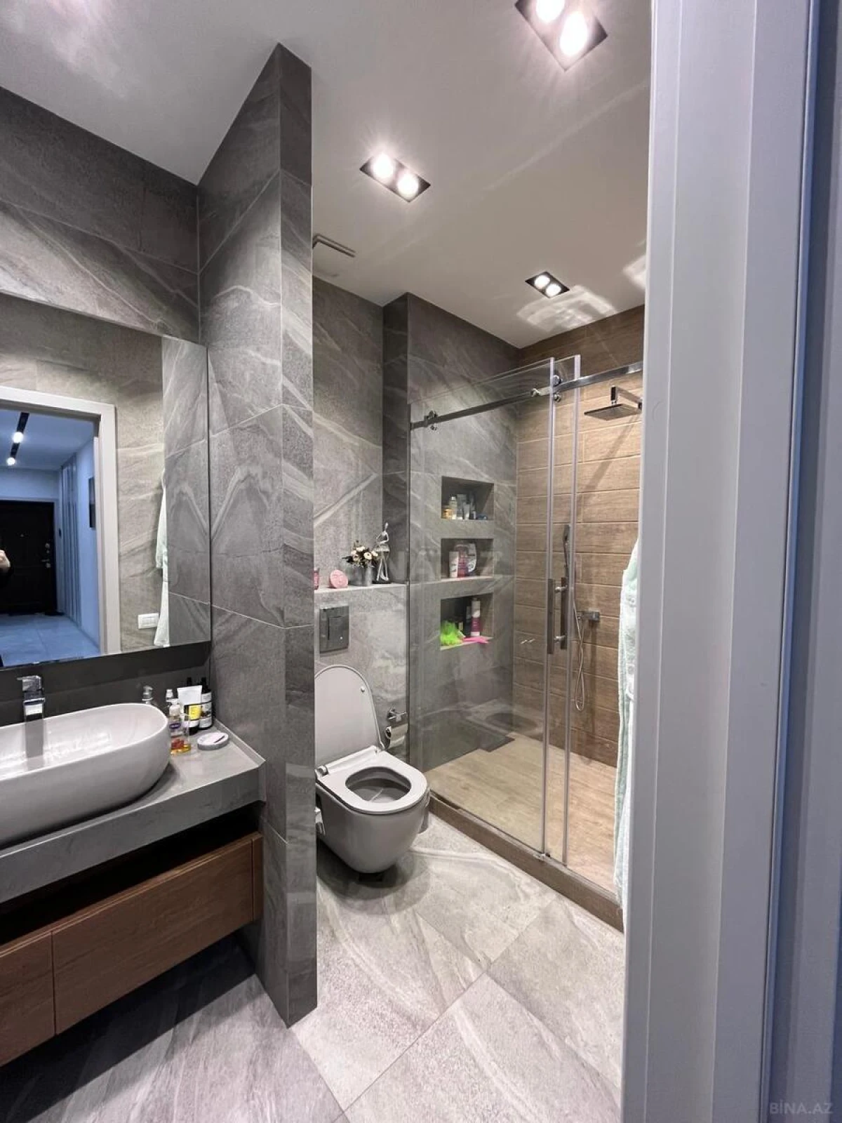 Kirayə verilir 3 otaqlı mənzil 120 m²