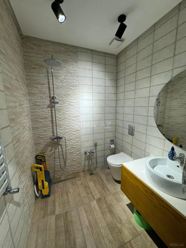 Satılır 3 otaqlı mənzil 126 m²