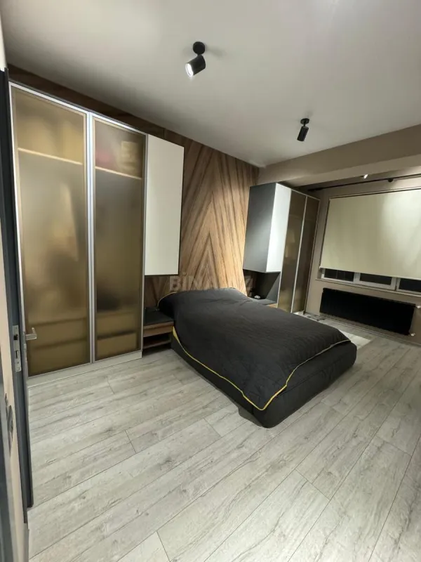 Satılır 3 otaqlı mənzil 126 m²