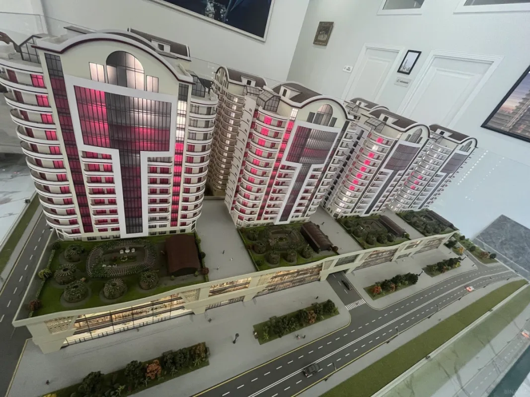 Satılır 2 otaqlı mənzil 101 m²