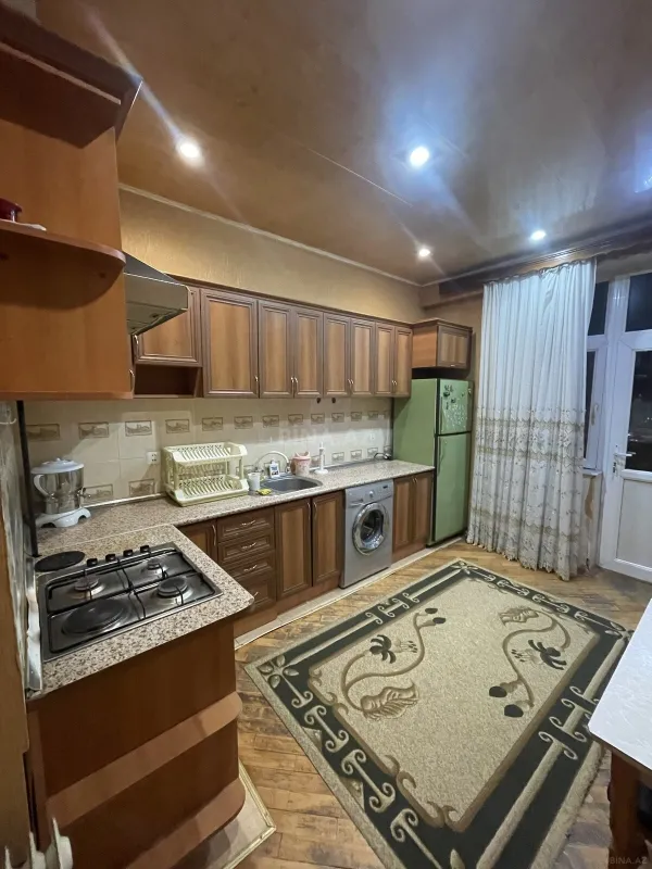 Kirayə verilir 3 otaqlı mənzil 95 m²
