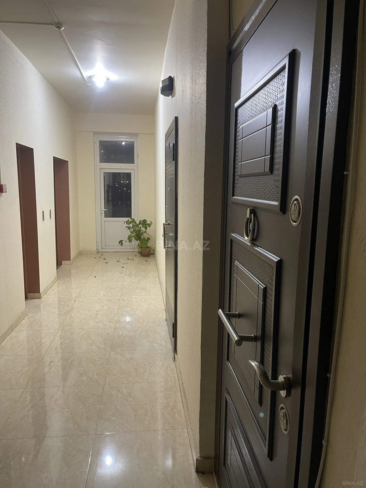 Kirayə verilir 3 otaqlı mənzil 95 m²