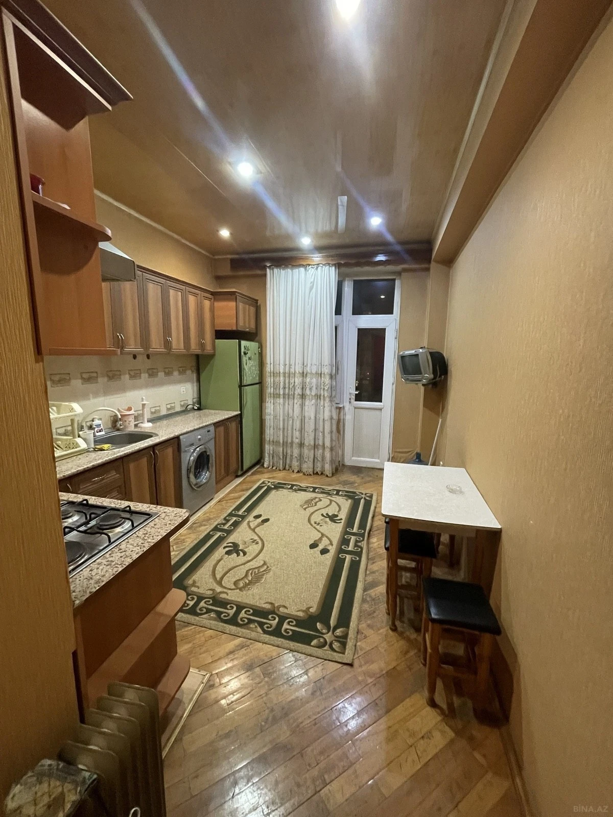 Kirayə verilir 3 otaqlı mənzil 95 m²