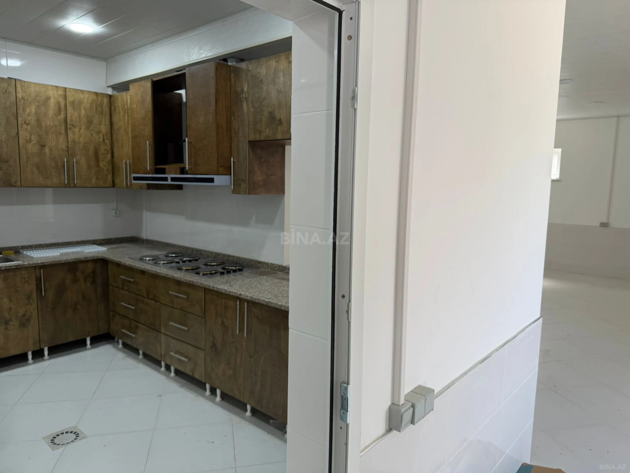 Kirayə verilir obyekt 1000 m²