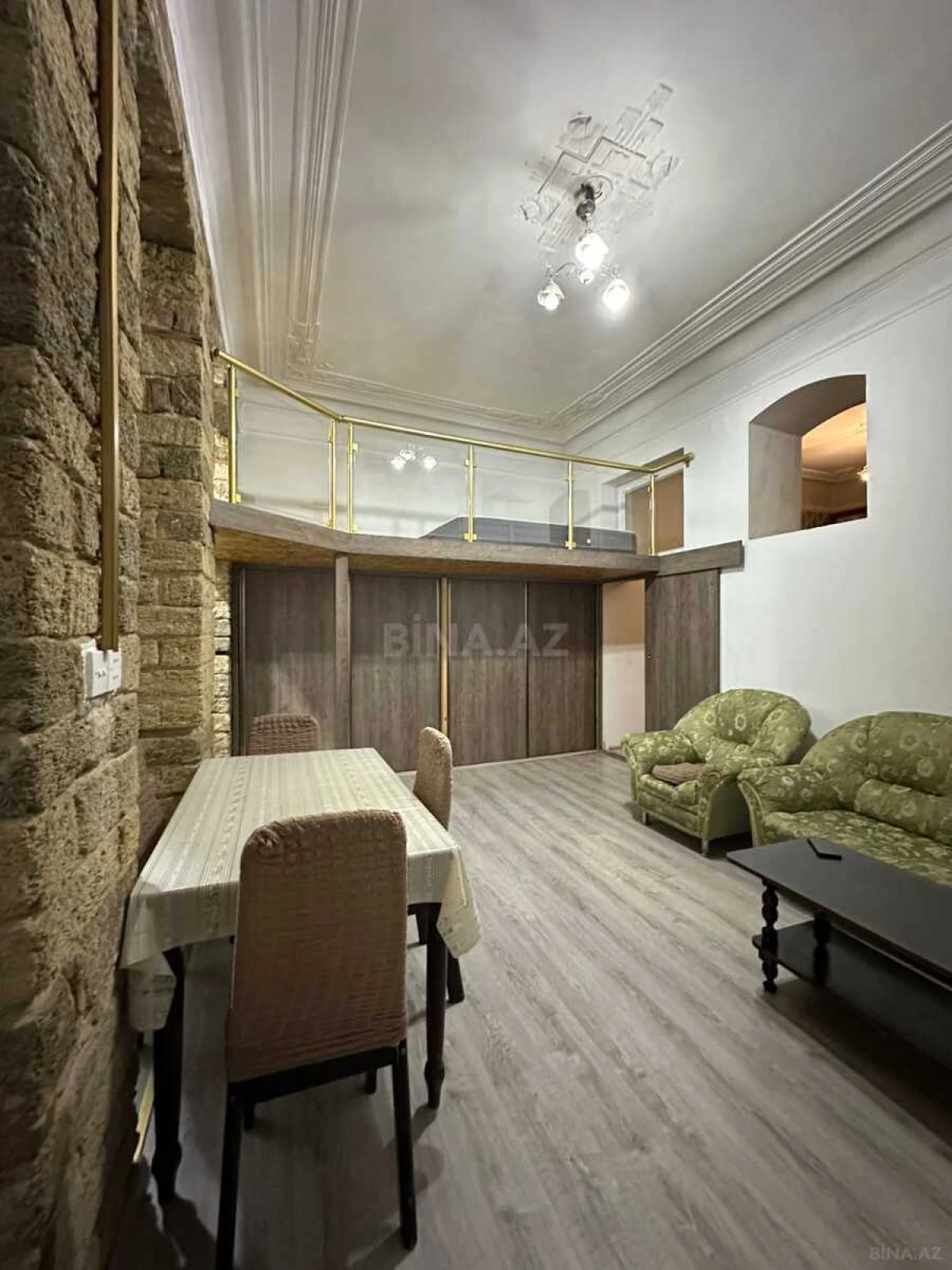 Kirayə verilir 2 otaqlı mənzil 60 m²