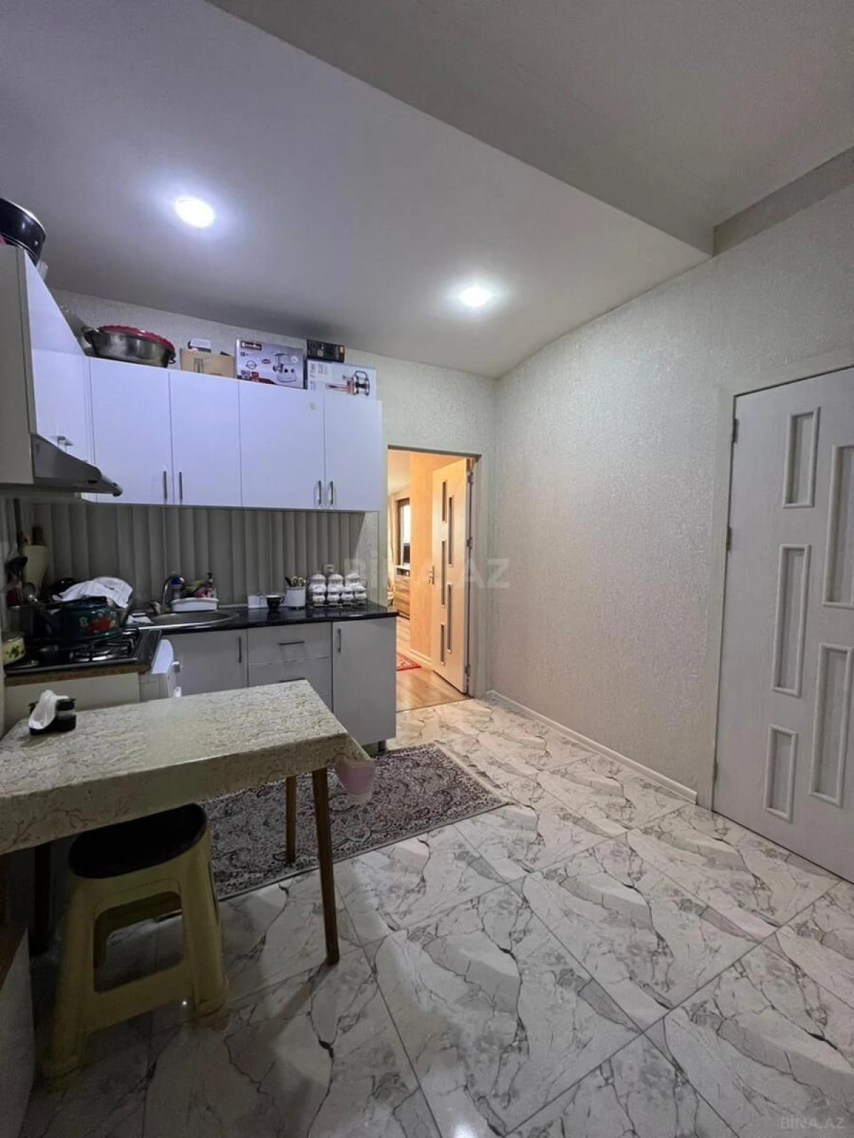 Kirayə verilir 2 otaqlı mənzil 50 m²