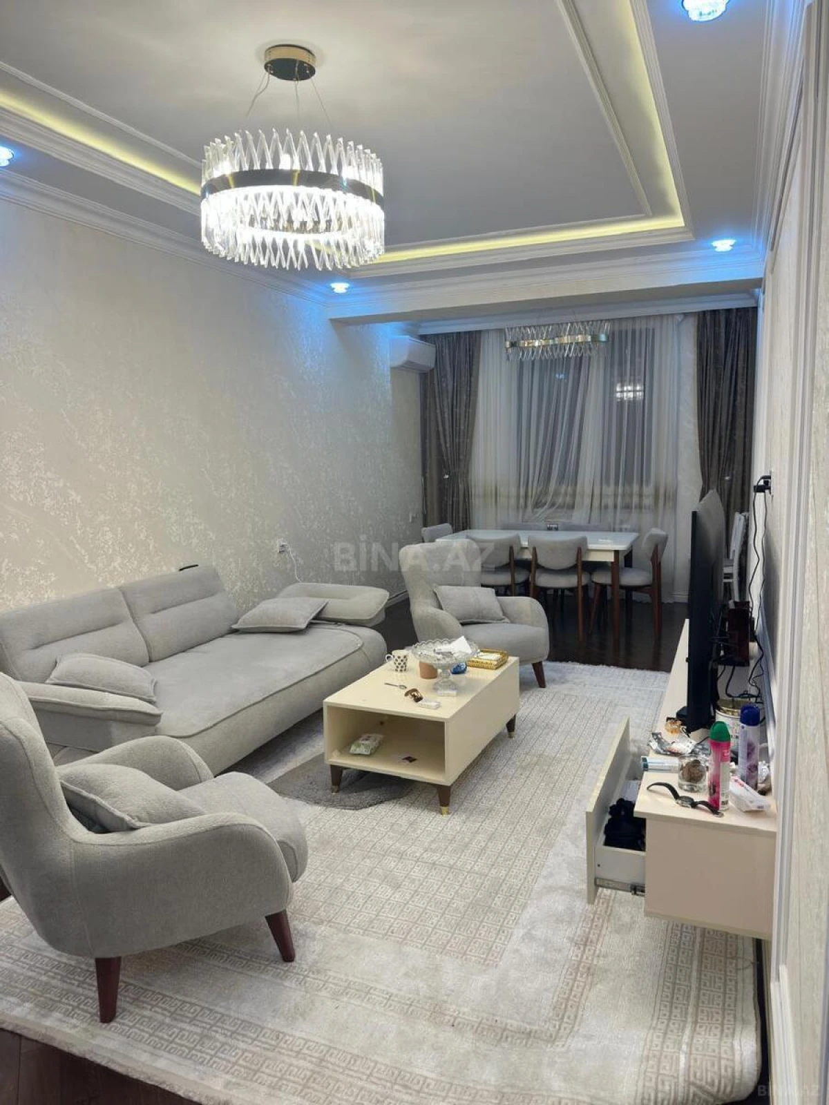 Kirayə verilir 2 otaqlı mənzil 100 m²