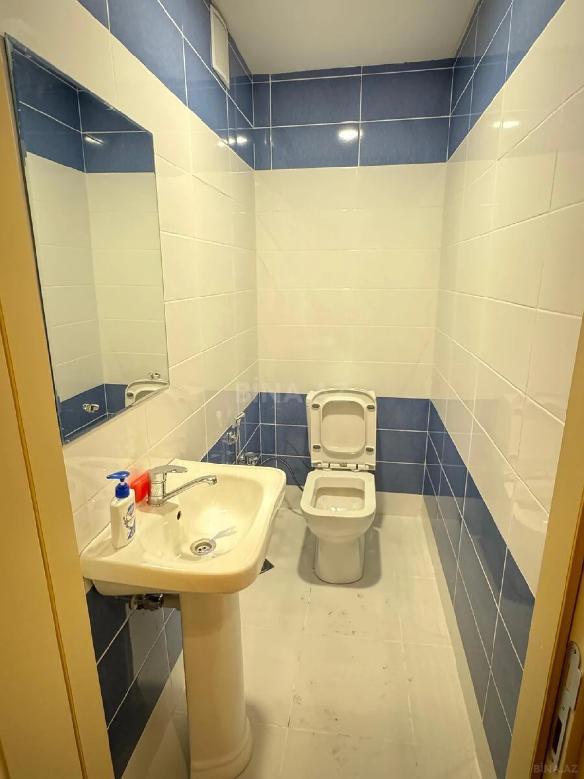 Satılır 2 otaqlı mənzil 75 m²