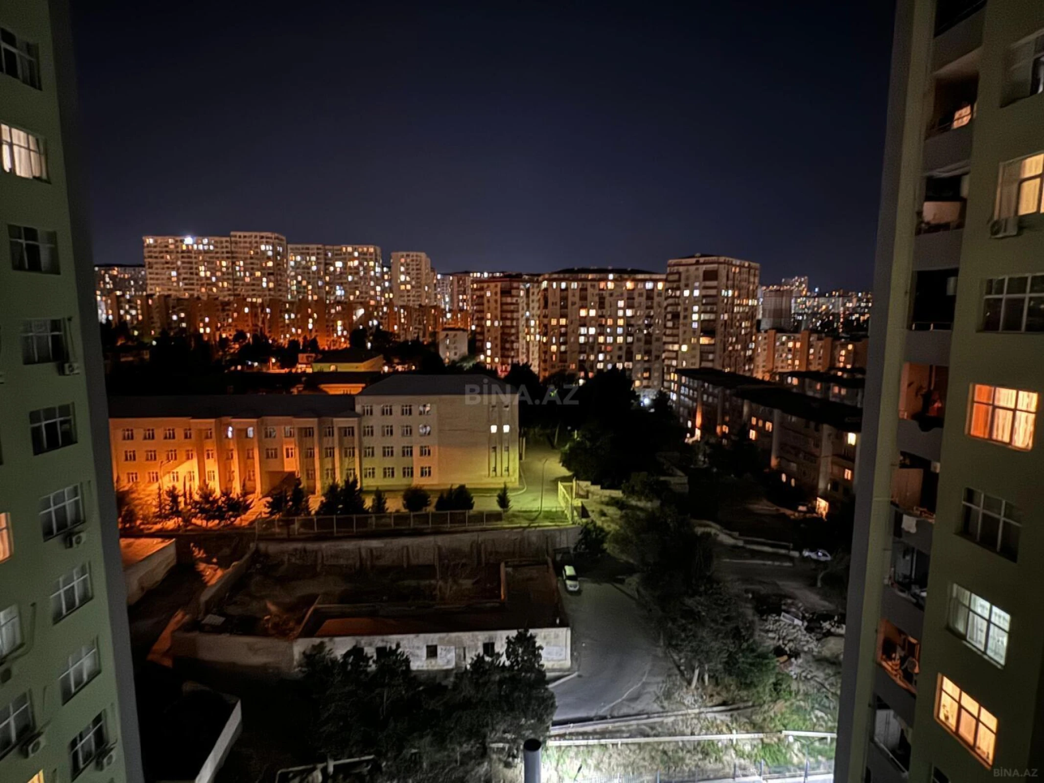 Satılır 2 otaqlı mənzil 75 m²