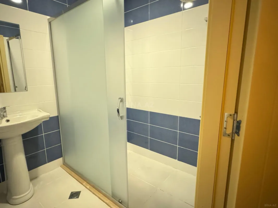 Satılır 2 otaqlı mənzil 75 m²