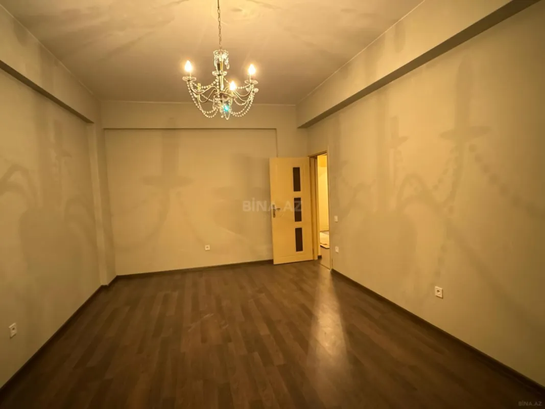 Satılır 2 otaqlı mənzil 75 m²