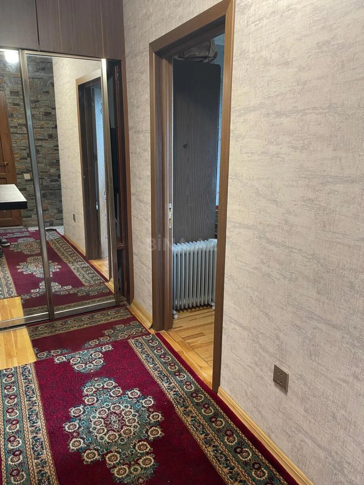 Kirayə verilir 2 otaqlı mənzil 55 m²