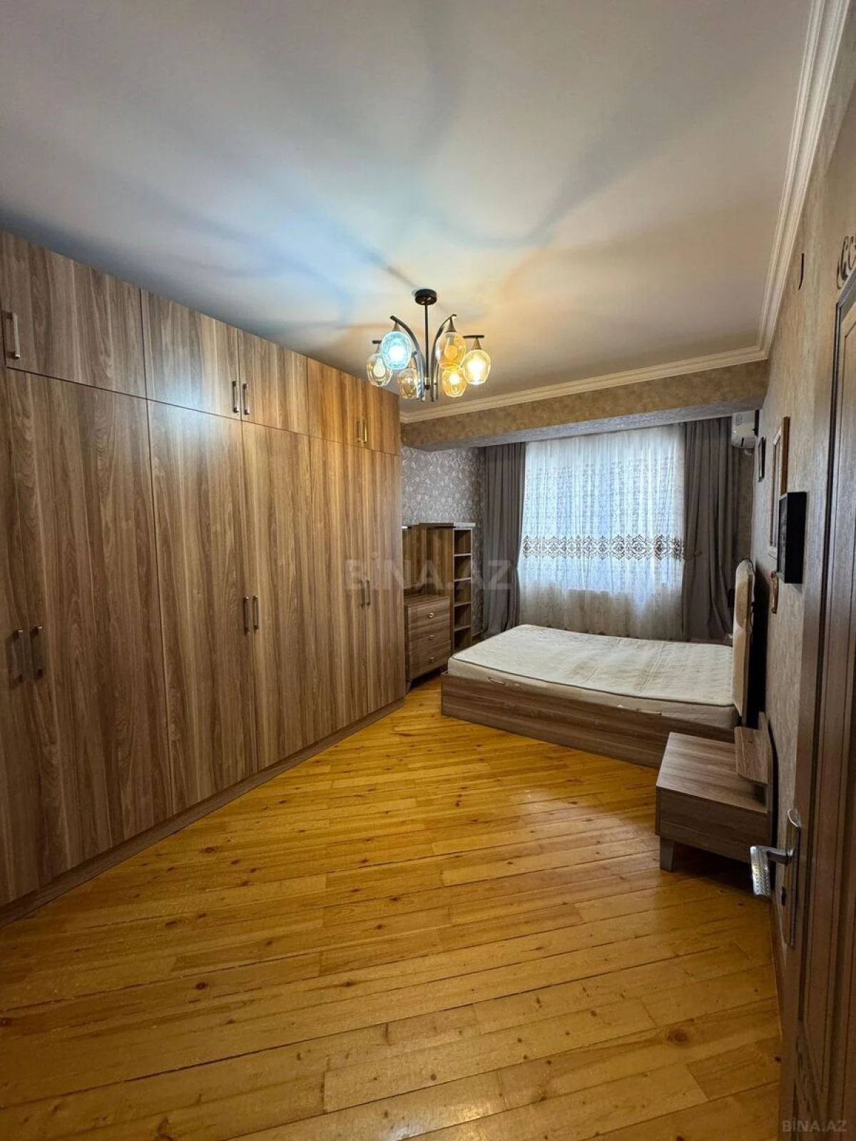 Kirayə verilir 3 otaqlı mənzil 85 m²