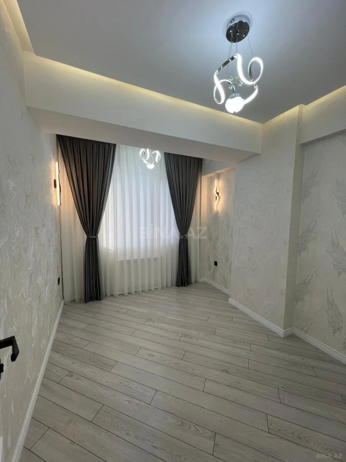 Satılır 3 otaqlı mənzil 87 m²
