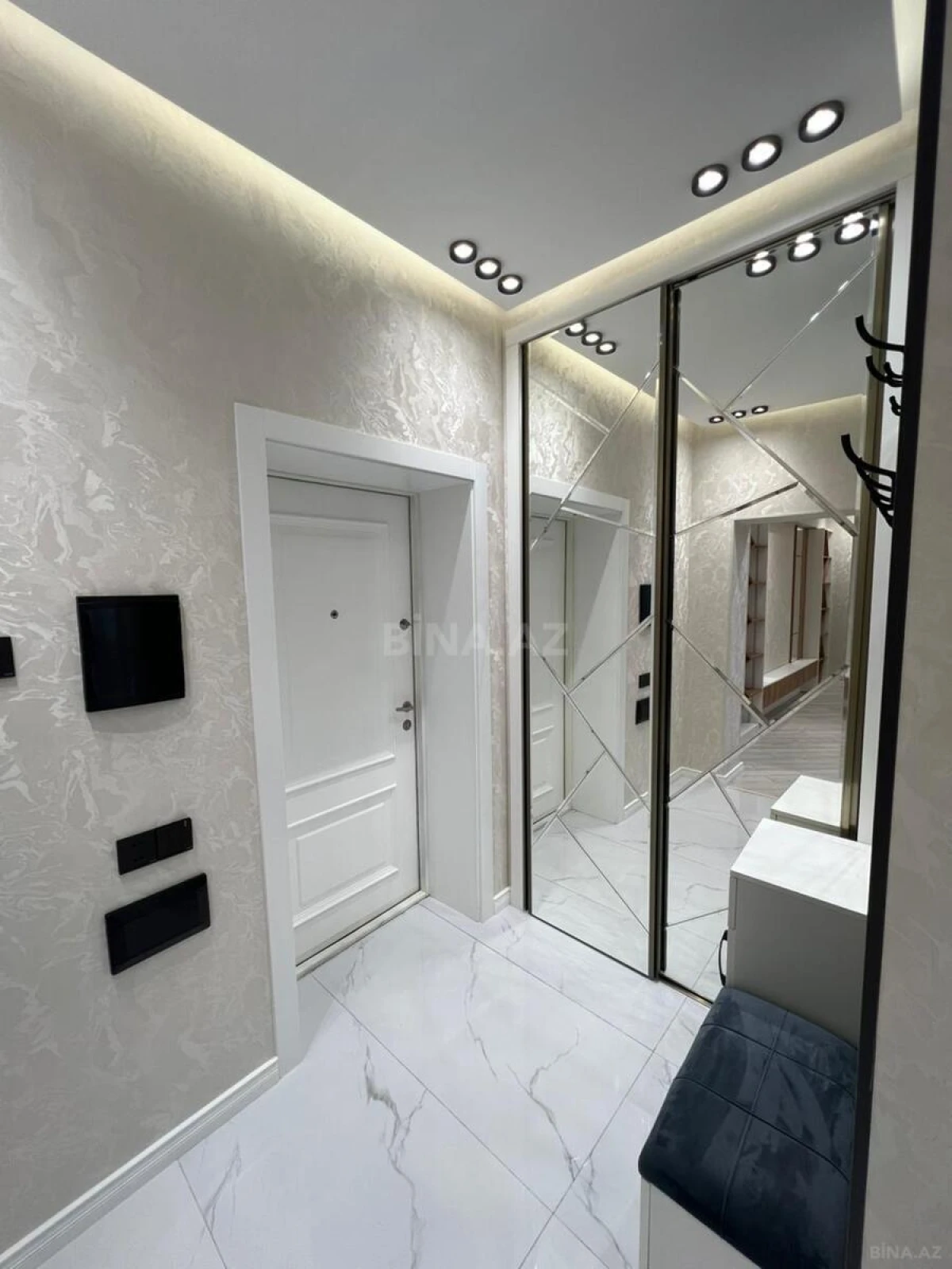 Satılır 3 otaqlı mənzil 87 m²