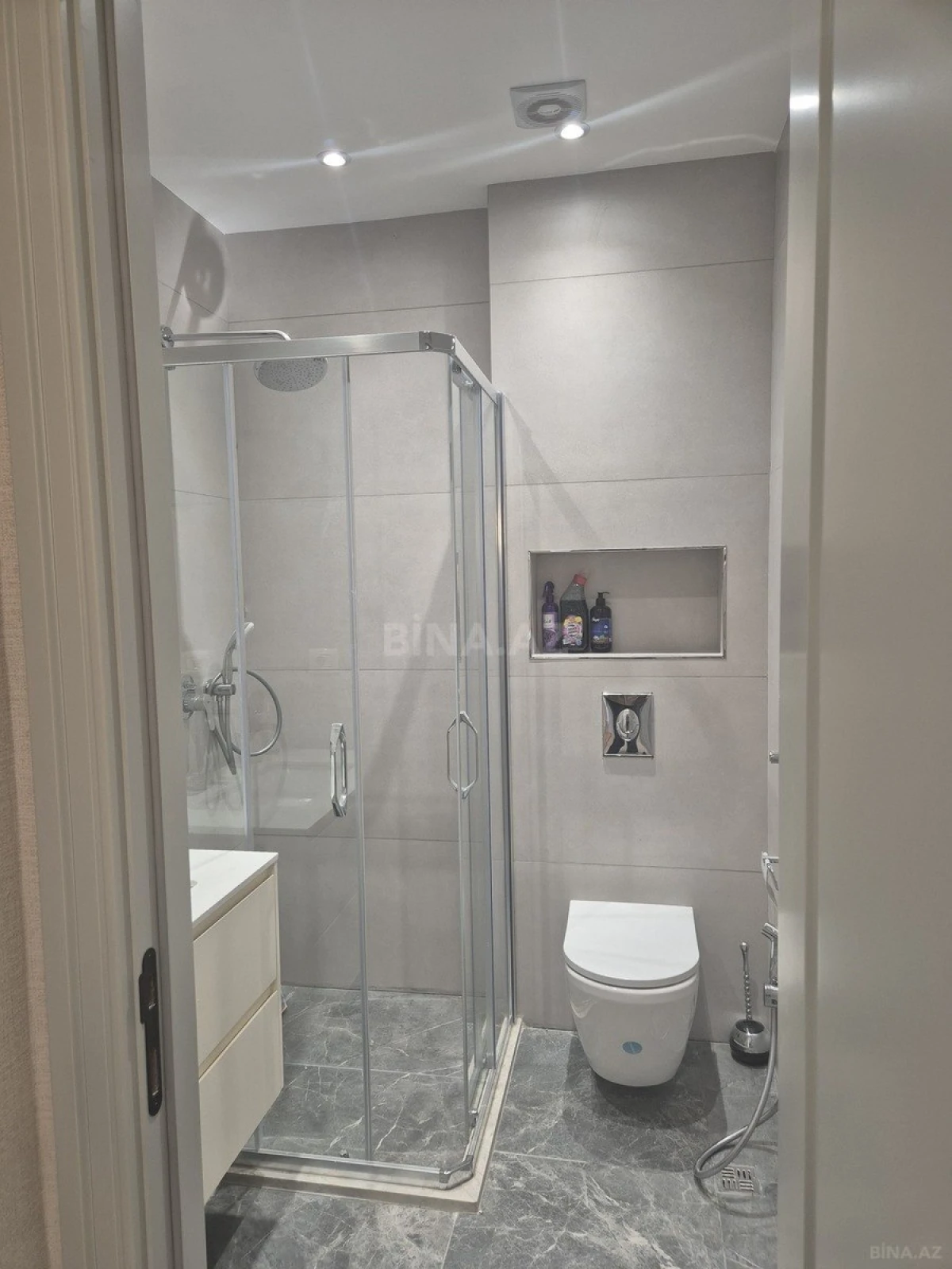 Kirayə verilir 3 otaqlı mənzil 80 m²