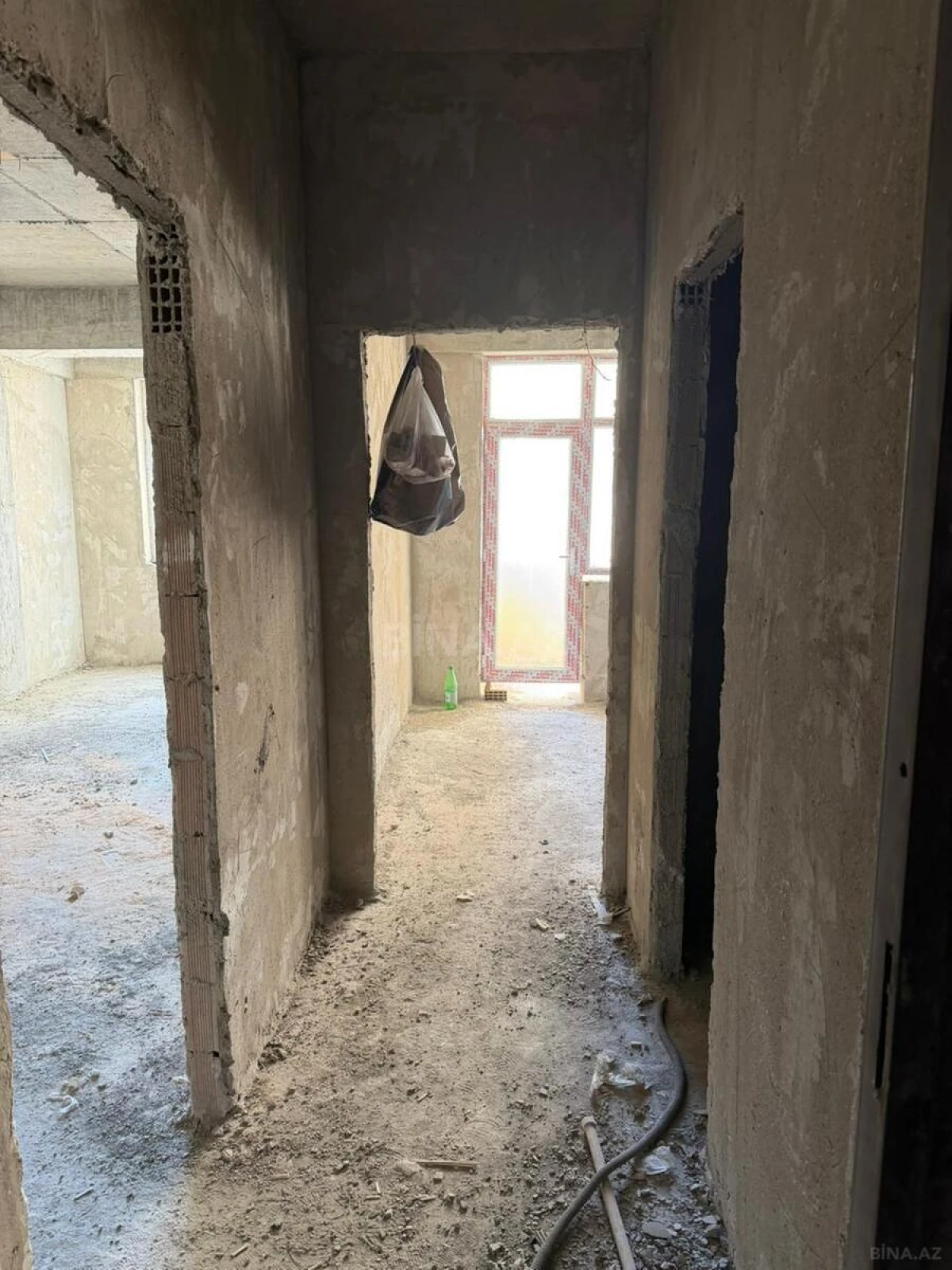 Satılır 1 otaqlı mənzil 51.2 m²