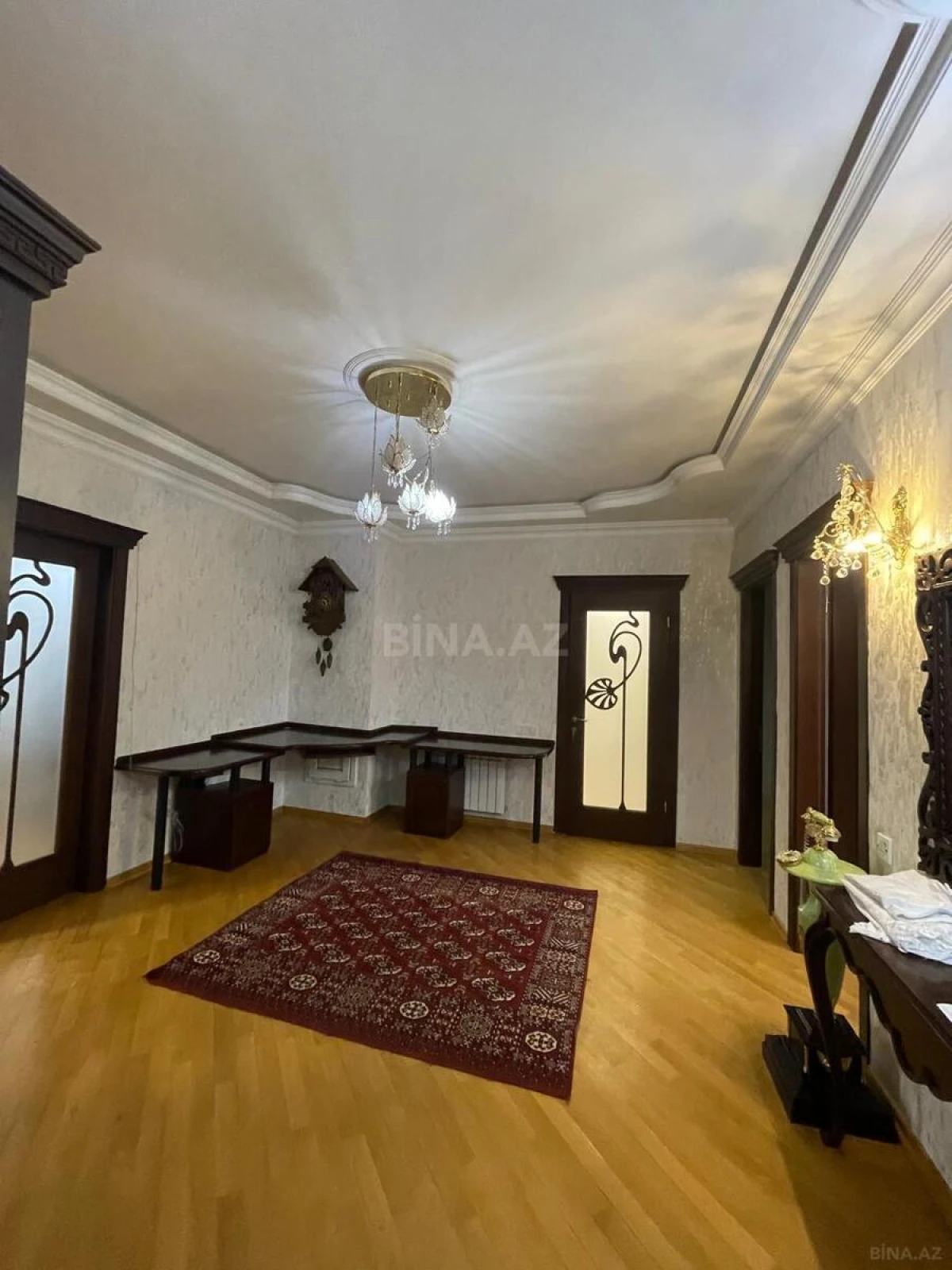 Kirayə verilir 3 otaqlı mənzil 149 m²