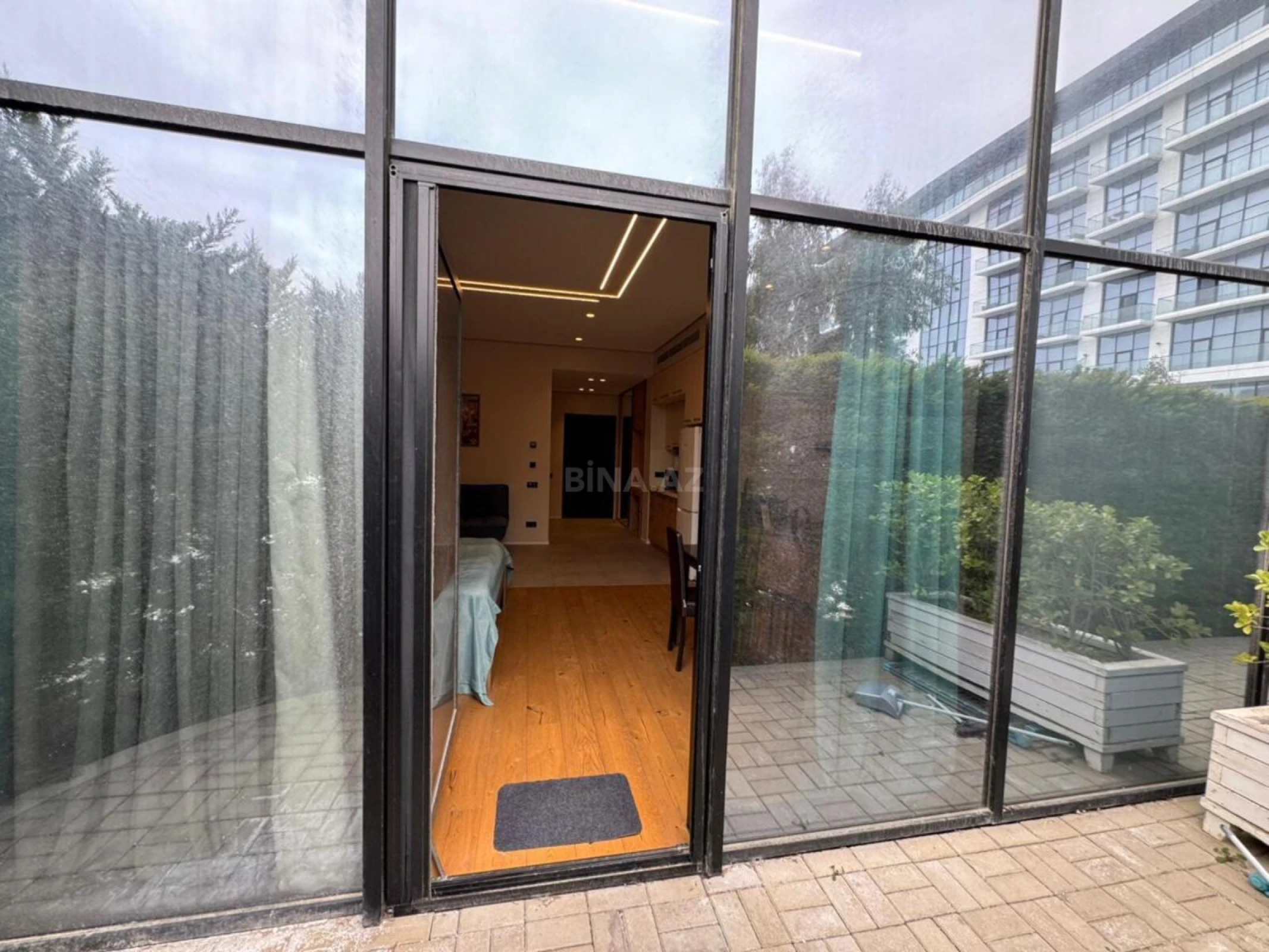 Kirayə verilir 1 otaqlı mənzil 54 m²