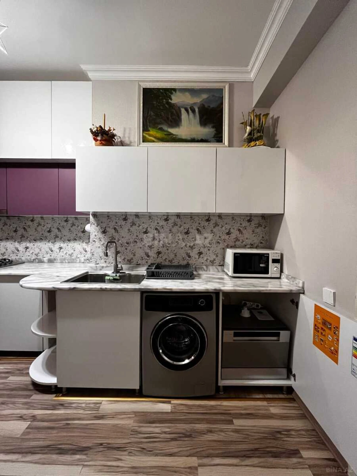 Kirayə verilir 2 otaqlı mənzil 97 m²