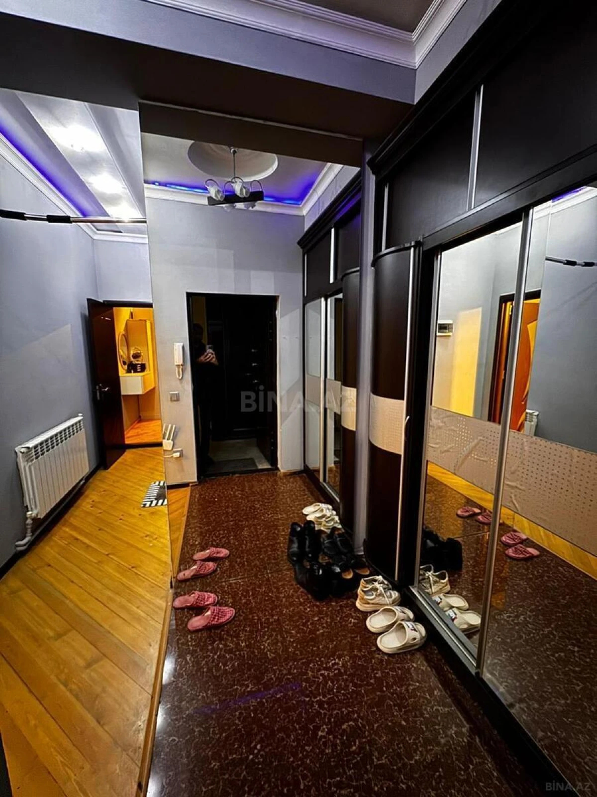 Kirayə verilir 2 otaqlı mənzil 60 m²