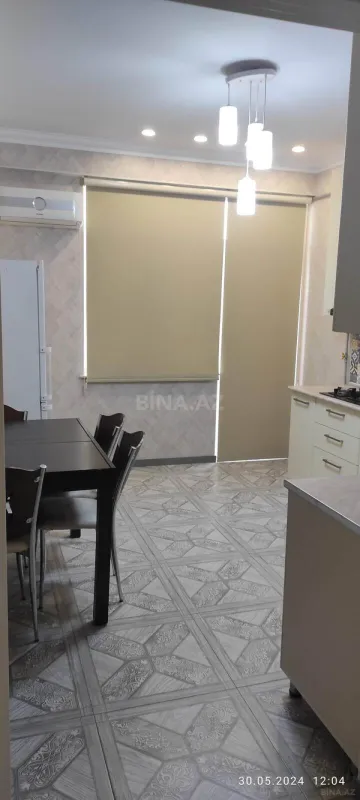 Kirayə verilir 2 otaqlı mənzil 93 m²