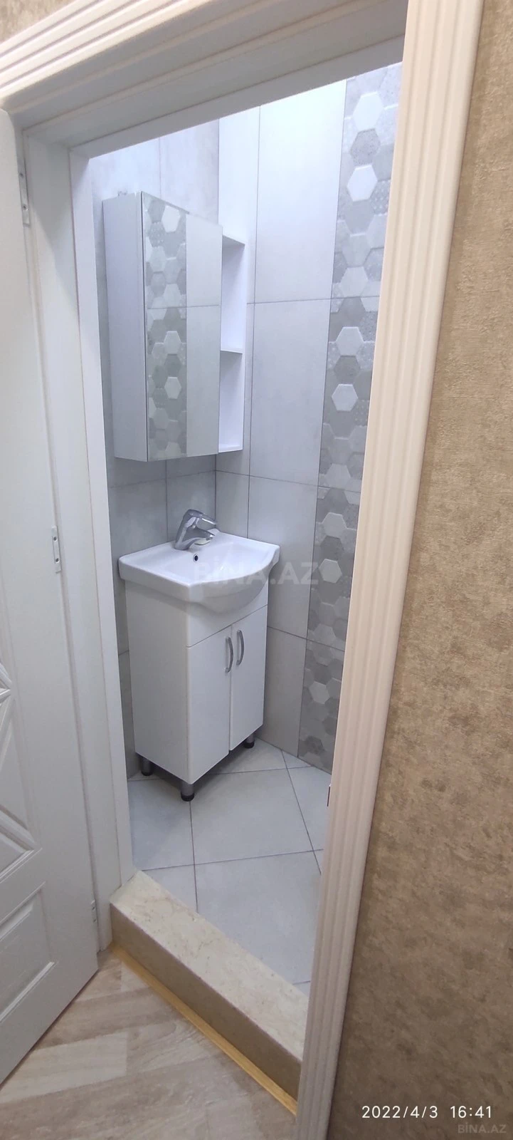 Kirayə verilir 2 otaqlı mənzil 93 m²
