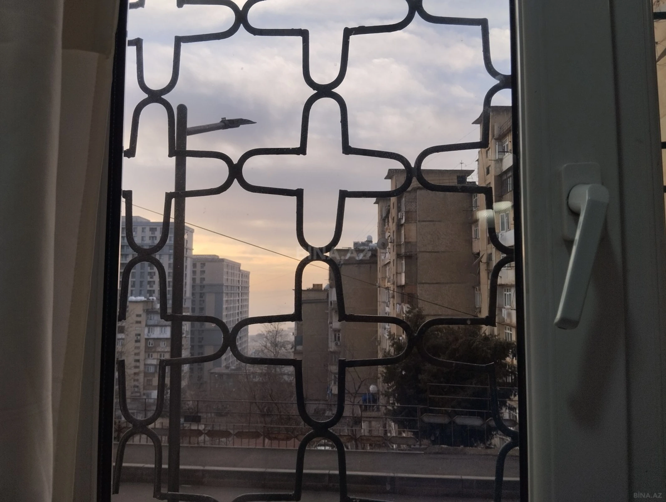 Satılır 3 otaqlı mənzil 85 m²