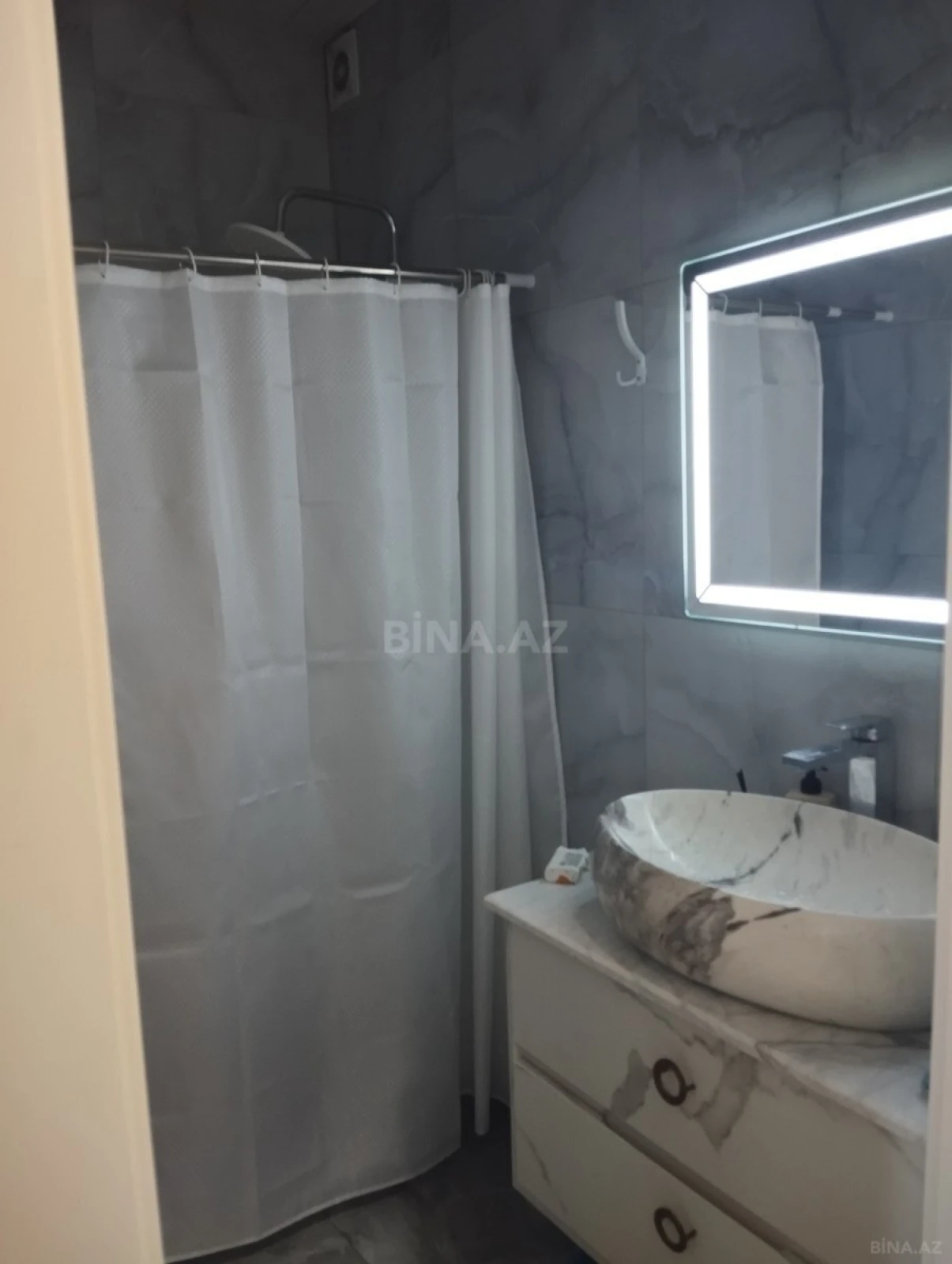 Satılır 3 otaqlı mənzil 85 m²