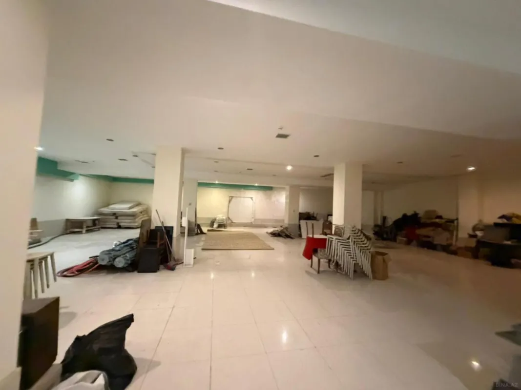 Kirayə verilir obyekt 900 m²