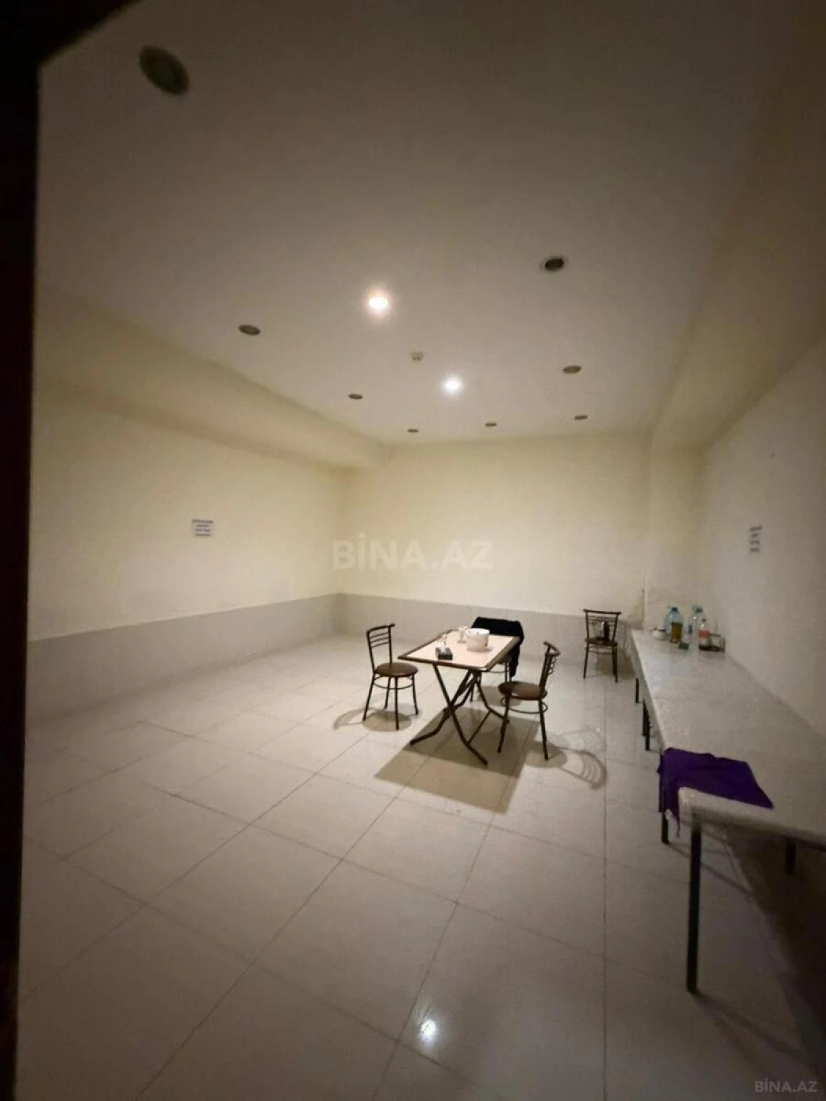 Kirayə verilir obyekt 900 m²