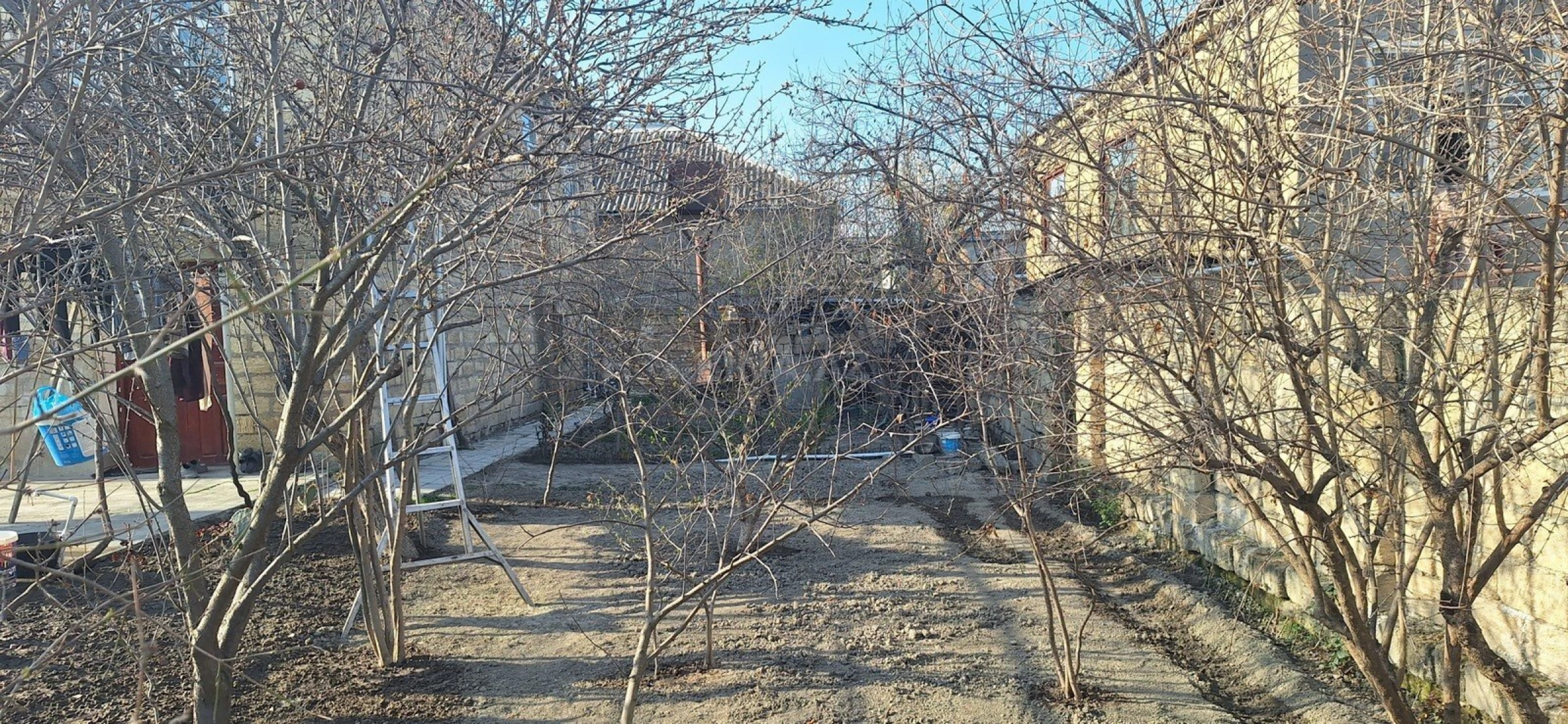 Satılır 4 otaqlı həyət evi 97 m²