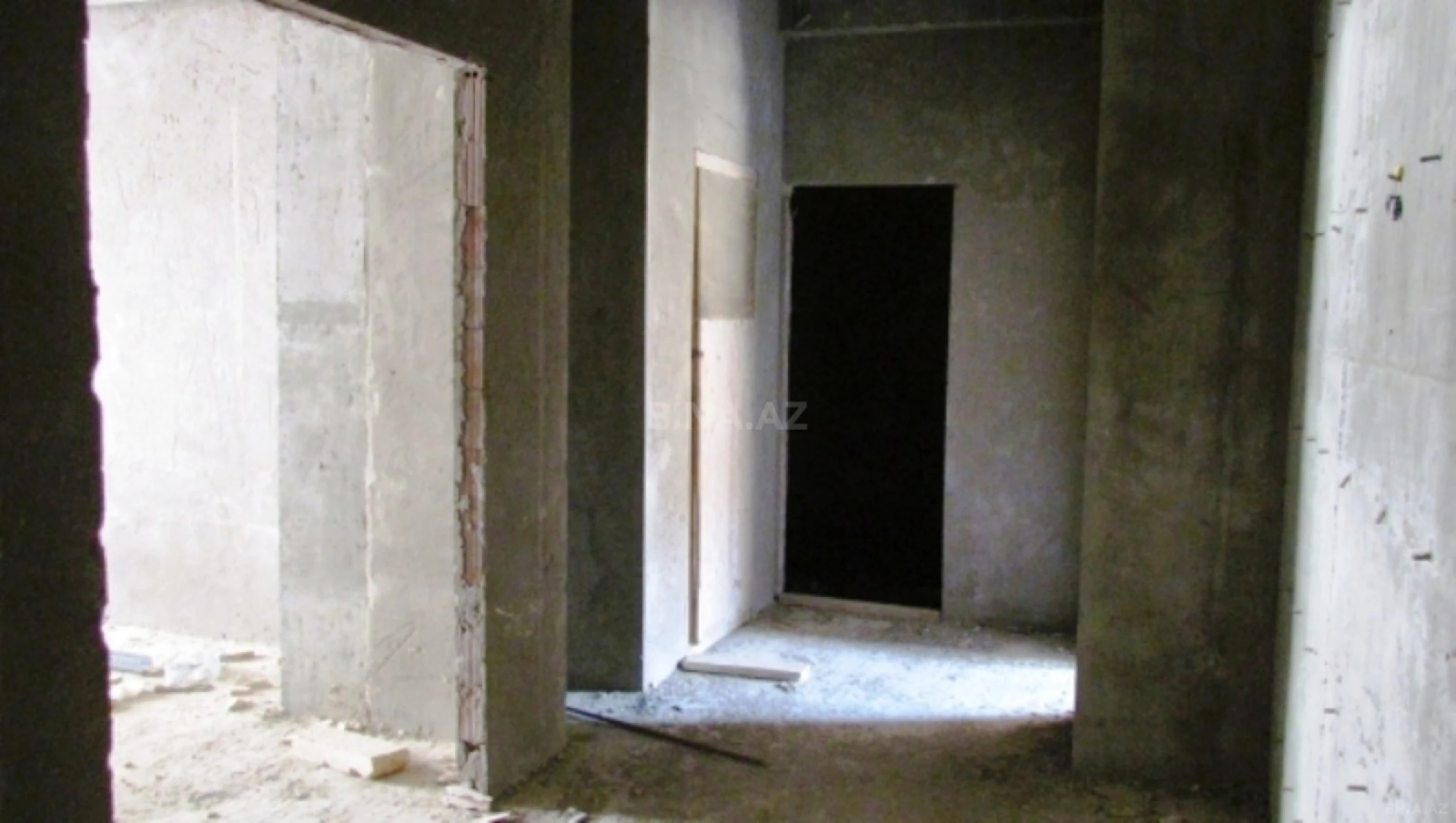 Satılır 2 otaqlı mənzil 72 m²