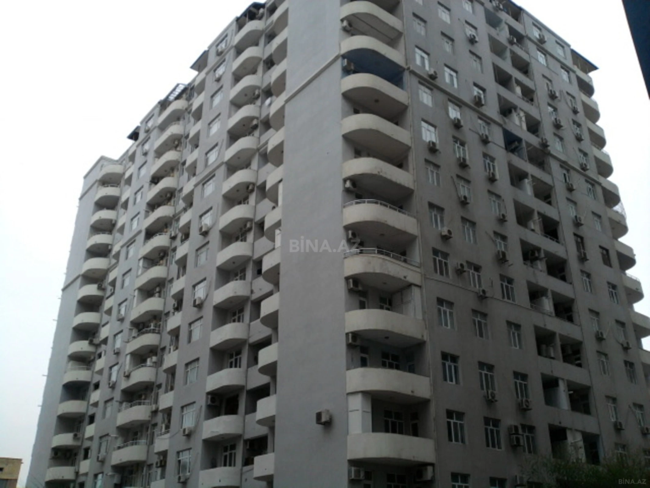Satılır 2 otaqlı mənzil 72 m²