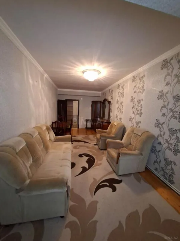 Kirayə verilir 3 otaqlı mənzil 117 m²