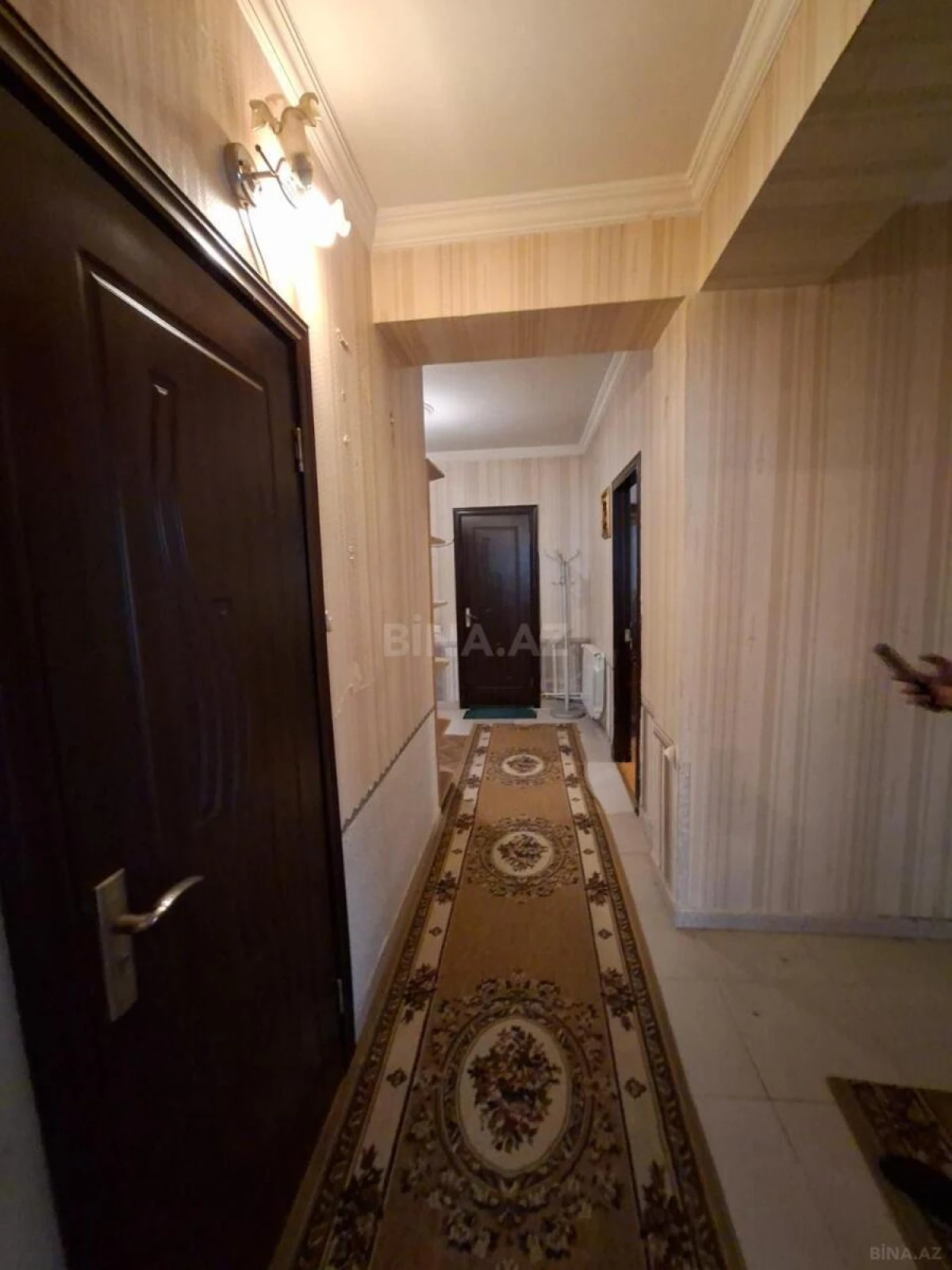 Kirayə verilir 3 otaqlı mənzil 117 m²